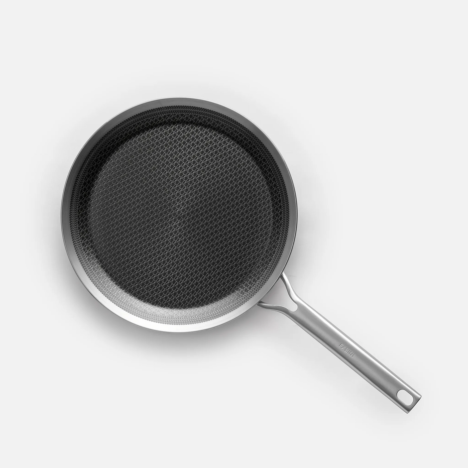 Palacinková panvica FABINI & Těhotnej kuchař 2.0, ø 28 cm - Panvica z nerezovej ocele s hybridným keramickým povrchom z viacvrstvovej nerezovej ocele