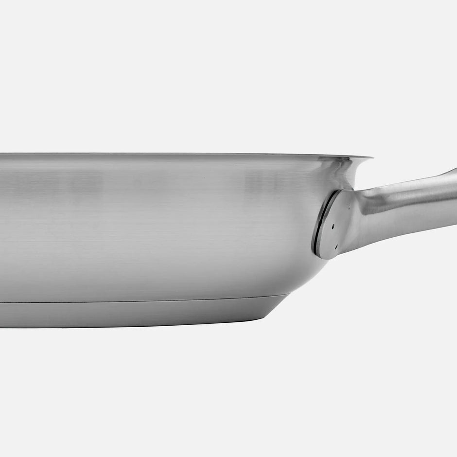 Panvica Core Standard, ø 30 cm - Nerezová beznitová panvica z jednovrstvovej nerezovej ocele bez pokrievky