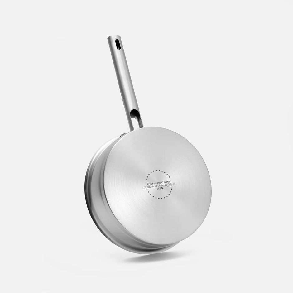 Hlboká panvica Core Standard, ø 24 cm (2,5 l) - Nerezová beznitová panvica z jednovrstvovej nerezovej ocele s pokrievkou