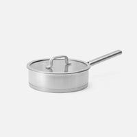 Hlboká panvica Core Standard, ø 24 cm (2,5 l) - Nerezová beznitová panvica z jednovrstvovej nerezovej ocele s pokrievkou