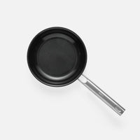 Panvica Core Standard, ø 30 cm - Nepriľnavá nerezová beznitová panvica s keramickým povrchom z jednovrstvovej nerezovej ocele bez pokrievky