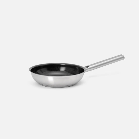 Panvica Core Standard, ø 30 cm - Nepriľnavá nerezová beznitová panvica s keramickým povrchom z jednovrstvovej nerezovej ocele bez pokrievky