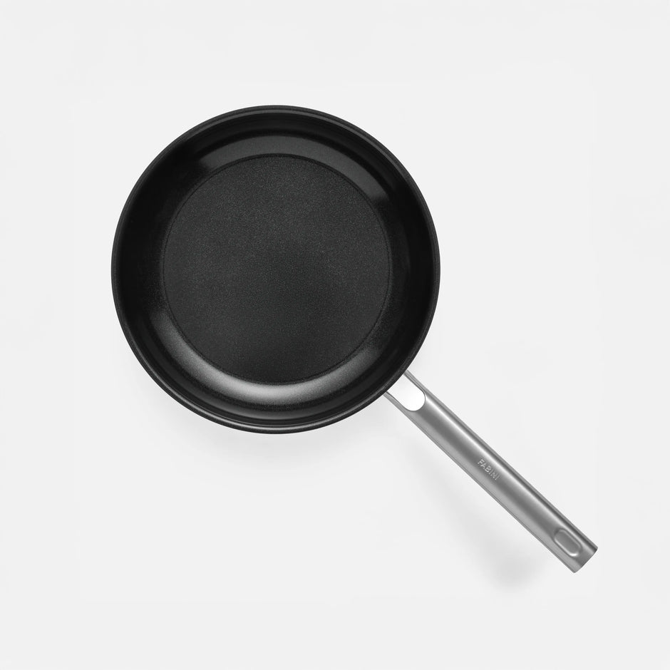 Panvica Core Standard, ø 26 cm - Nepriľnavá nerezová beznitová panvica s keramickým povrchom z jednovrstvovej nerezovej ocele bez pokrievky