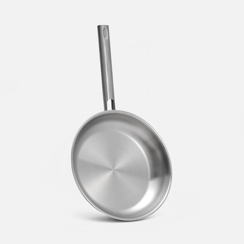 Panvica Core Standard, ø 26 cm - Nerezová beznitová panvica z jednovrstvovej nerezovej ocele bez pokrievky