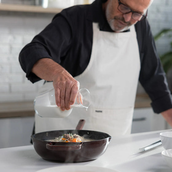 Hlboká panvica FABINI & Pohlreich, ø 26 cm - Smaltovaná liatinová hlboká panvica, vínovo červená