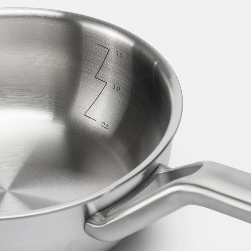 Kónická rajnica FABINI & Pohlreich 2.0, ø 20 cm (1,5 l) - Nerezová beznitová rajnica z viacvrstvovej nerezovej ocele s pokrievkou