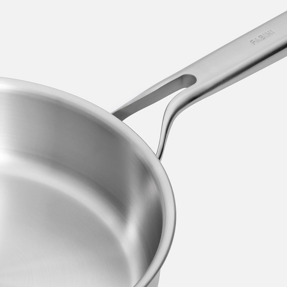 Hlboká panvica Lucca 3.0, ø 24 cm (2,5 l) - Nerezová beznitová panvica z viacvrstvovej nerezovej ocele s pokrievkou