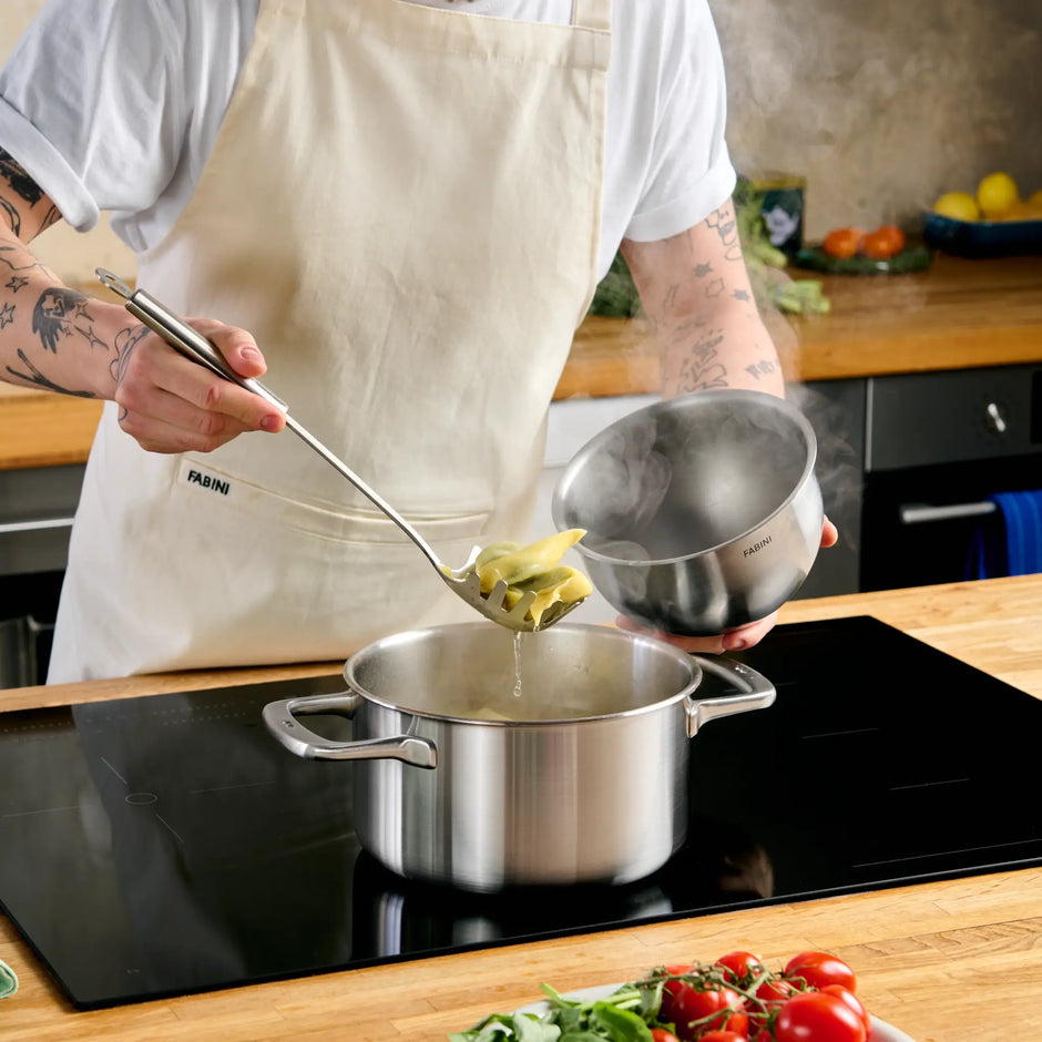 Hrniec Lucca 3.0, ø 20 cm (3 l) - Nerezový beznitový hrniec z viacvrstvovej nerezovej ocele s pokrievkou