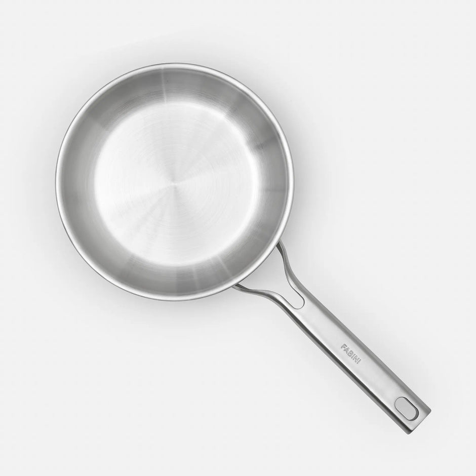 Panvica Lucca 3.0, ø 20 cm - Nerezová beznitová panvica z viacvrstvovej nerezovej ocele bez pokrievky