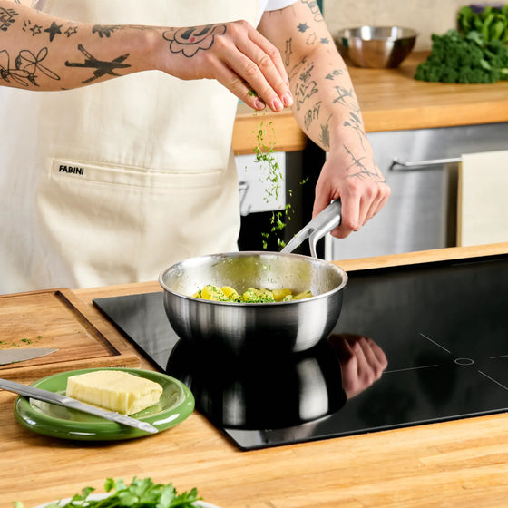 Kónická rajnica Lucca 3.0, ø 20 cm (1,5 l) - Nerezová beznitová rajnica z viacvrstvovej nerezovej ocele s pokrievkou