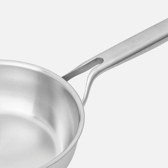 Kónická rajnica Lucca 3.0, ø 20 cm (1,5 l) - Nerezová beznitová rajnica z viacvrstvovej nerezovej ocele s pokrievkou