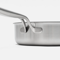 Hlboká panvica Lucca 4.0 Pro, ø 24 cm (2,5 l) - Nepriľnavá nerezová beznitová panvica z viacvrstvovej nerezovej ocele s keramickým povrchom s pokrievkou