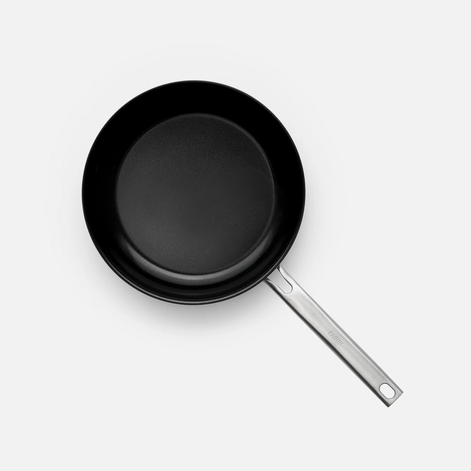 Panvica Lucca 4.0 Pro, ø 26 cm - Nepriľnavá nerezová beznitová panvica z viacvrstvovej nerezovej ocele s keramickým povrchom bez pokrievky