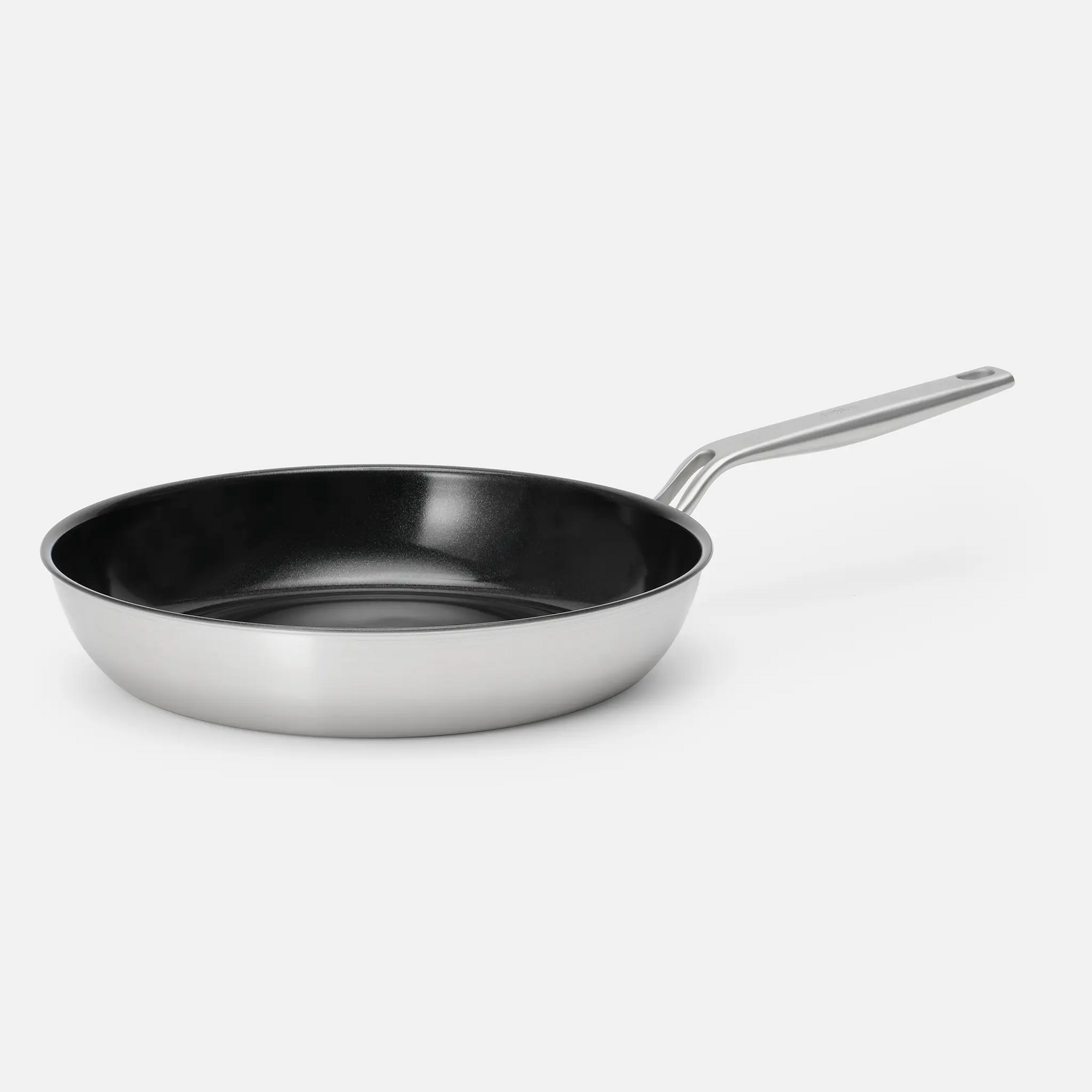 Panvica Lucca 4.0 Pro, ø 30 cm - Nepriľnavá nerezová beznitová panvica z viacvrstvovej nerezovej ocele s keramickým povrchom bez pokrievky