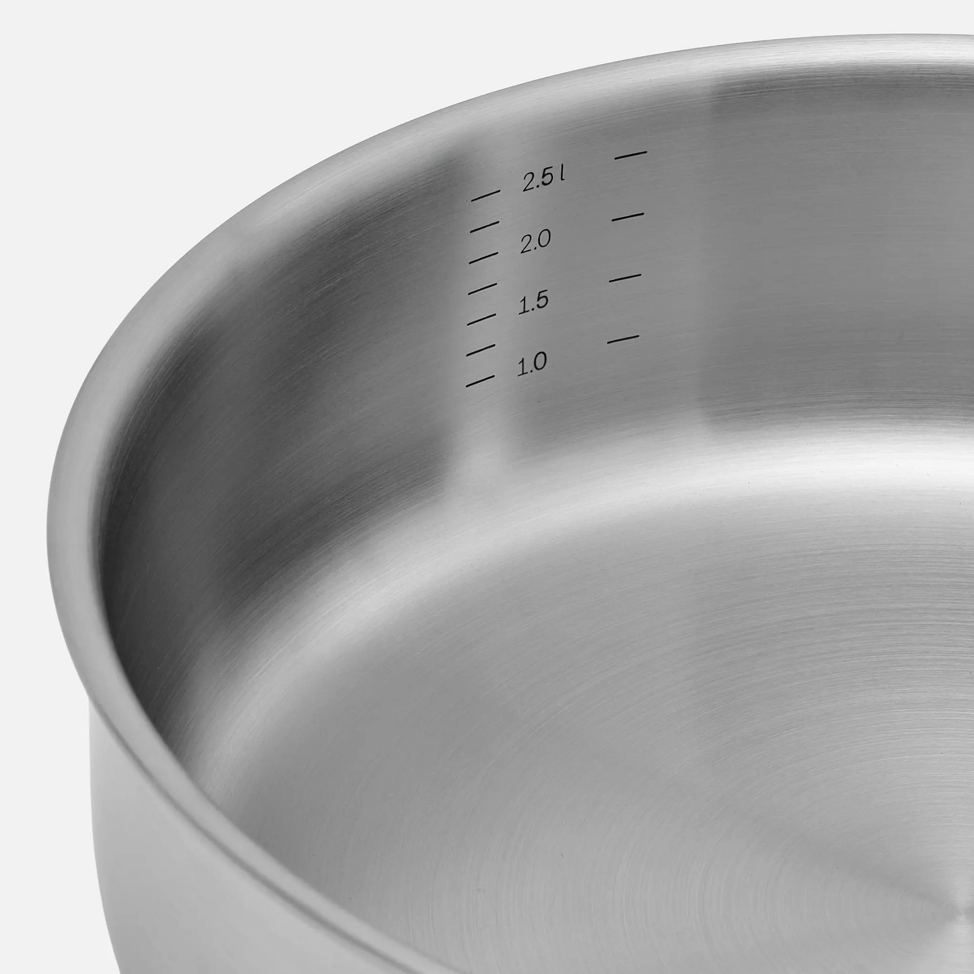 Hlboká panvica Lucca 4.0 Standard, ø 24 cm (2,5 l) - Nerezová beznitová panvica z viacvrstvovej nerezovej ocele s pokrievkou