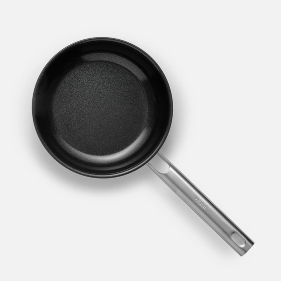 Panvica Lucca 4.0 Standard, ø 20 cm - Nepriľnavá nerezová beznitová panvica z viacvrstvovej nerezovej ocele s keramickým povrchom bez pokrievky