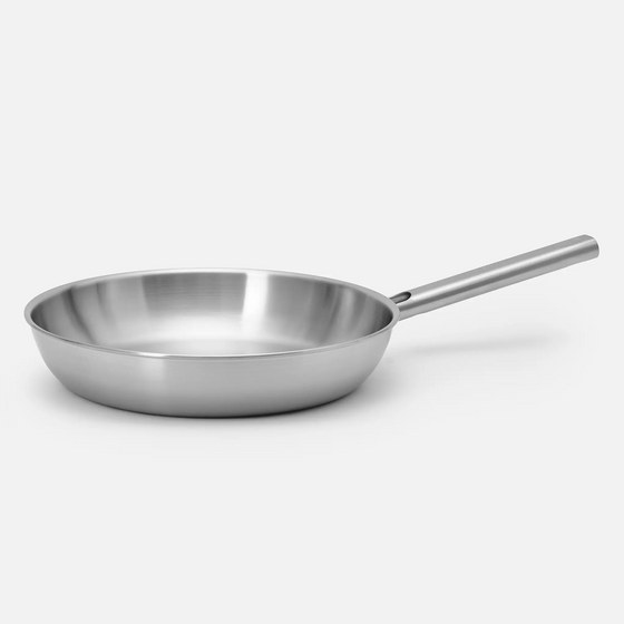 Panvica Lucca 4.0 Standard, ø 30 cm - Nerezová beznitová panvica z viacvrstvovej nerezovej ocele bez pokrievky