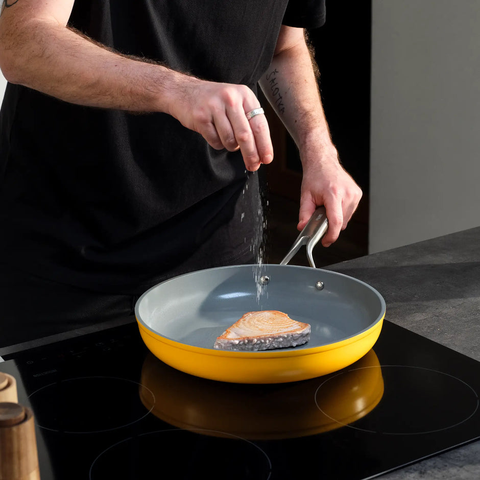 Panvica Meda 3.0,  ø 30 cm - Nepriľnavá panvica s keramickým povrchom bez pokrievky,  žltá
