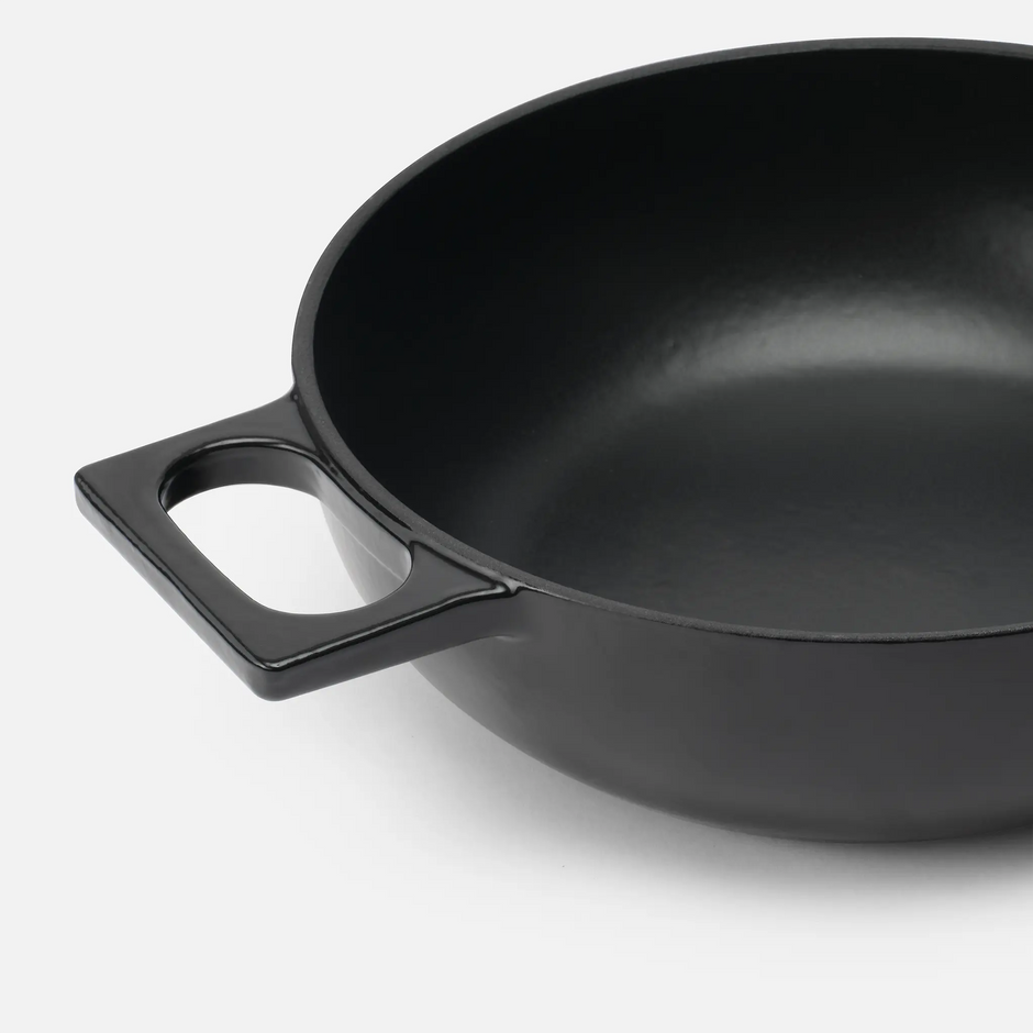 Tegame panvica Mattia 3.0, ø 26 cm - Smaltovaná liatinová panvica s pokrievkou, matná čierna