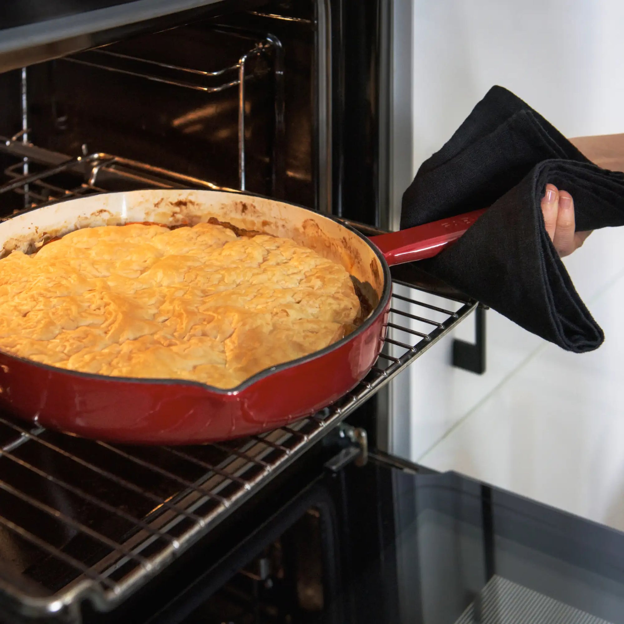 Panvica Mattia 2.0, ø 26 cm - Smaltovaná liatinová panvica bez pokrievky, čierna