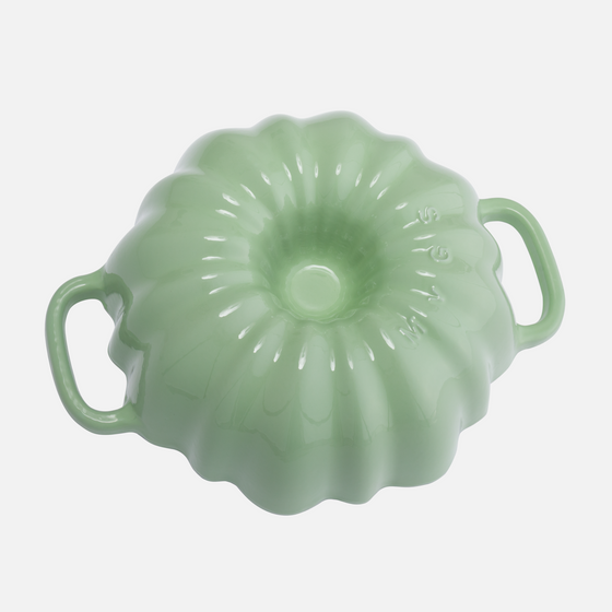 Forma na bábovku FABINI & Mirka van Gils, (3 l) - Smaltovaná liatinová forma na bábovku, pastelovo zelená