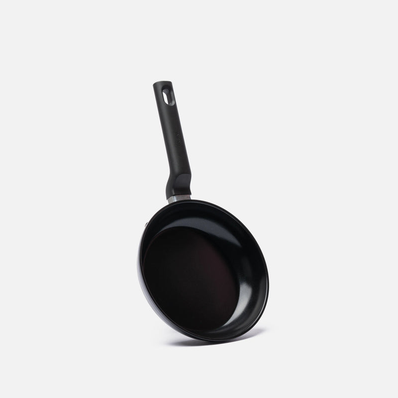 Panvica Meda 5.0 Economy, ø 20 cm - Nepriľnavá panvica s keramickým povrchom bez pokrievky, čierna