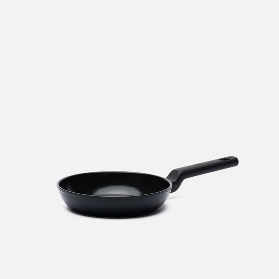 Panvica Meda 5.0 Economy, ø 20 cm - Nepriľnavá panvica s keramickým povrchom bez pokrievky, čierna