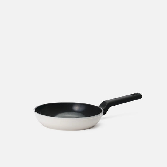 Panvica Meda 5.0 Economy, ø 20 cm - Nepriľnavá panvica s keramickým povrchom bez pokrievky, krémová