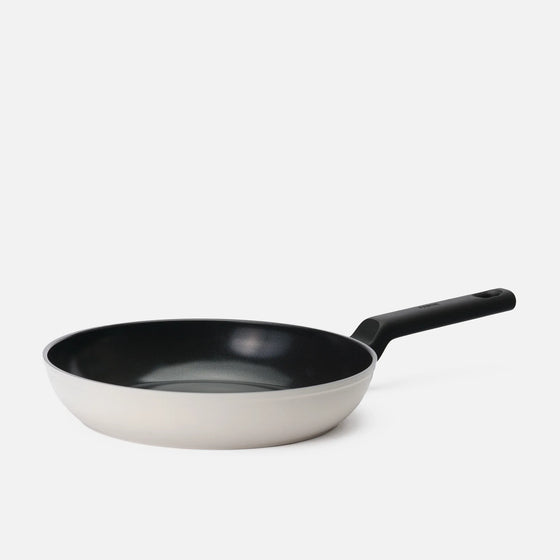 Panvica Meda 5.0 Economy, ø 30 cm - Nepriľnavá panvica s keramickým povrchom bez pokrievky, krémová