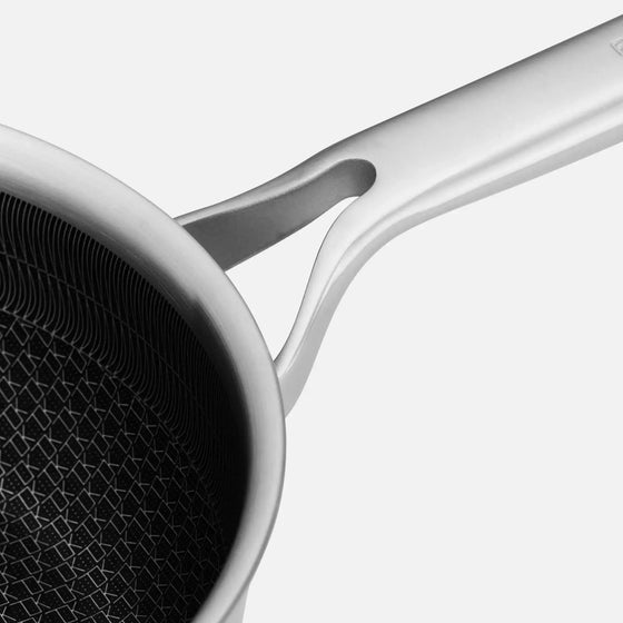 Kónická rajnica FABINI & Těhotnej kuchař 2.0, ø 20 cm (1,5 l) - Nerezová beznitová rajnica s hybridným keramickým povrchom z viacvrstvovej nerezovej ocele s pokrievkou