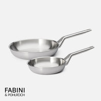Sada panvíc FABINI & Pohlreich 2.0, ø 20 cm + ø 26 cm, 2 diely - Nerezové beznitové panvice z viacvrstvovej nerezovej ocele