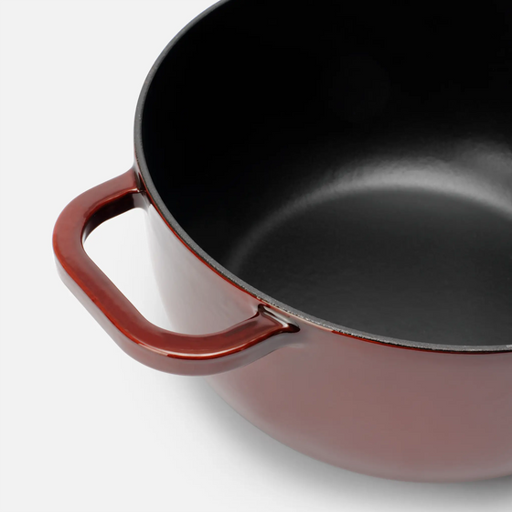 Kastról FABINI & Pohlreich, ø 26 cm (5,2 l) - Smaltovaný liatinový kastról s nahrievacou pokrievkou, vínovo červený