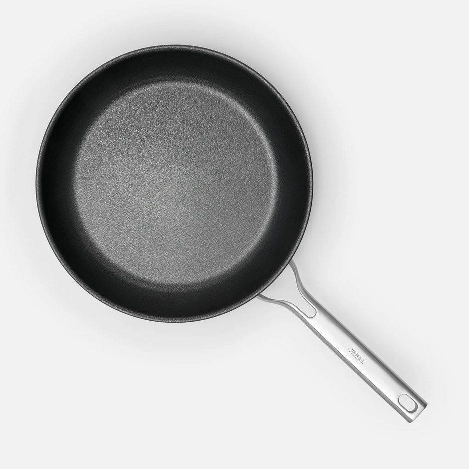 Panvica FABINI & Pohlreich, ø 30 cm - Nepriľnavá nerezová beznitová panvica z päťvrstvovej nerezovej ocele s keramickým povrchom bez pokrievky