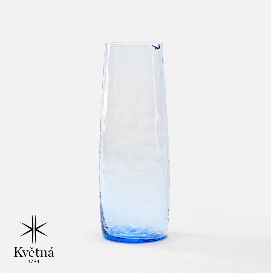 Sklenená karafa z fúkaného skla FABINI & Tomáš Kučera, 1 000 ml, modrá
